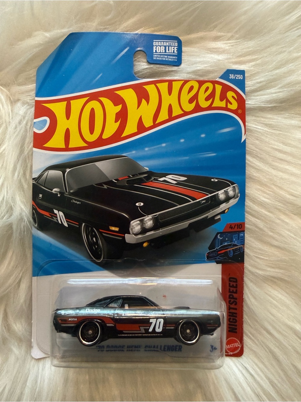 Hot Wheels Lot of 7 — ’70 Dodge HEMI Challenger, Bone Shaker, Datsun 620 & more